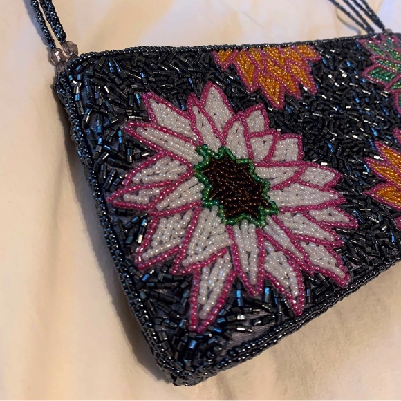 Beaded Flower Bag - Picture 9 of 10